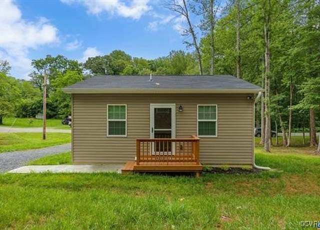 Property at 325 Louisa Ave, Louisa, VA 23117, 2 beds, 1 bath