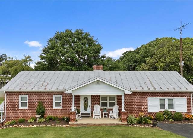 Property at 725 Transco Rd, Scottsville, VA 24590, 5 beds, 3 baths