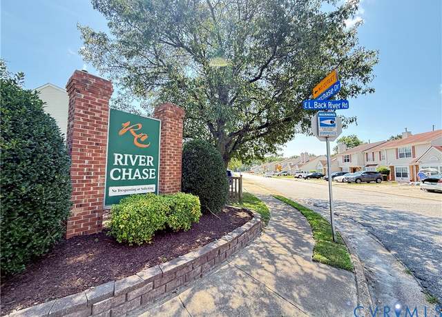 Property at 40 Riverchase Dr, Hampton, VA 23669