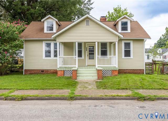 Property at 408 N 8th Ave, Hopewell, VA 23860, 3 beds, 1 bath