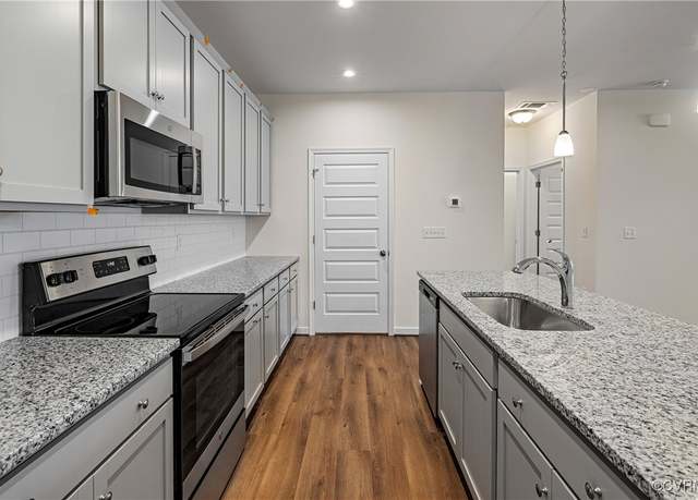 Property at 5304 Twisting Vine Ln #104, Glen Allen, VA 23059, 1 bed, 1.5 baths