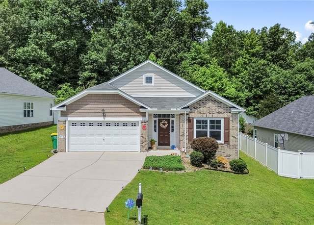 Property at 3916 Clipper Ln, Hopewell, VA 23860, 3 beds, 3 baths