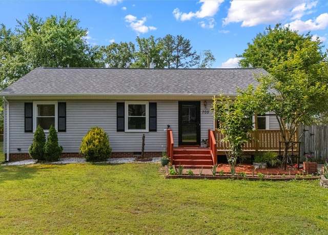 Property at 705 Lakeside Blvd, Henrico, VA 23227, 3 beds, 1.5 baths