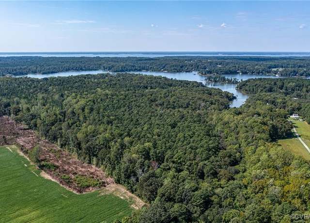 Property at 2 Browns Ln, Lancaster, VA 22503