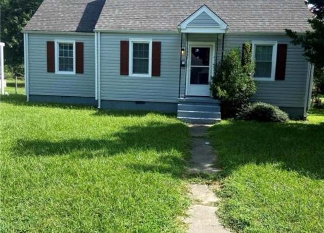 Property at 1837 Oakland St, Petersburg, VA 23805, 3 beds, 1 bath