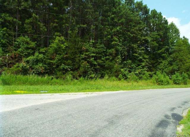 Property at 23-3B Riverwood Dr, Lancaster, VA 22503