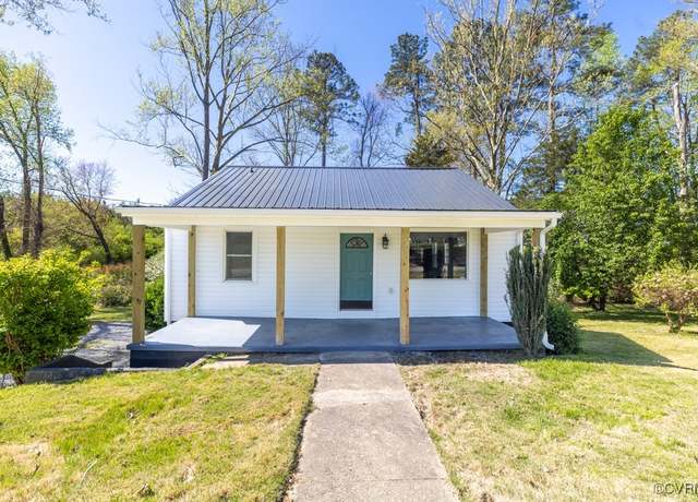 Property at 610 Dinwiddie Ave, Blackstone, VA 23824, 2 beds, 1 bath