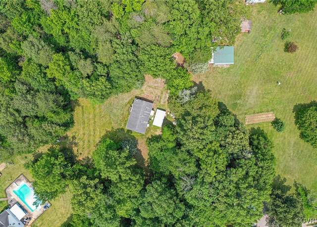 Property at 239 Petersburg Rd, Powhatan, VA 23139, 3 beds, 2 baths
