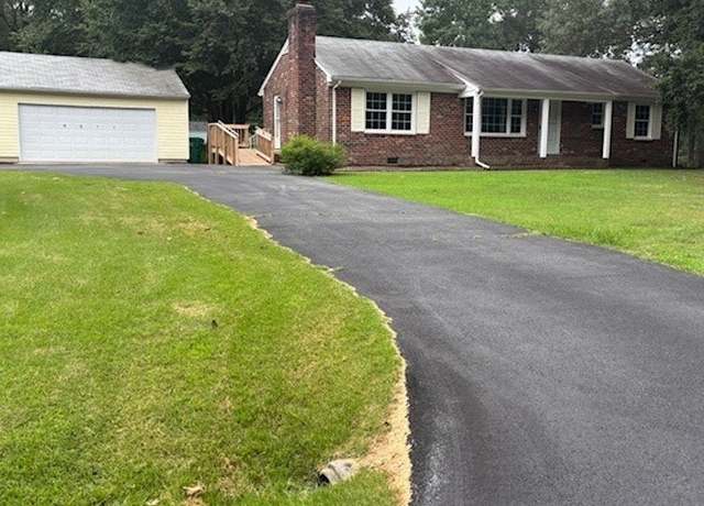 Property at 4611 Monaco Dr, Sandston, VA 23150, 3 beds, 1.5 baths