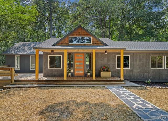 Property at 113 Rappa Run Rd, Topping, VA 23169, 3 beds, 2.5 baths