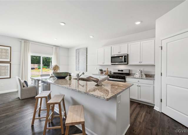 Property at 7012 Greenholm Pl, Chesterfield, VA 23234, 5 beds, 3 baths