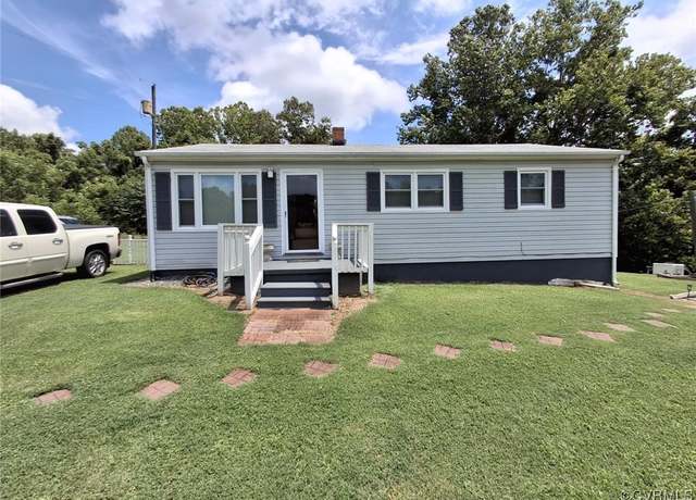 Property at 2001 Mapleton Dr, Danville, VA 24530, 3 beds, 1 bath