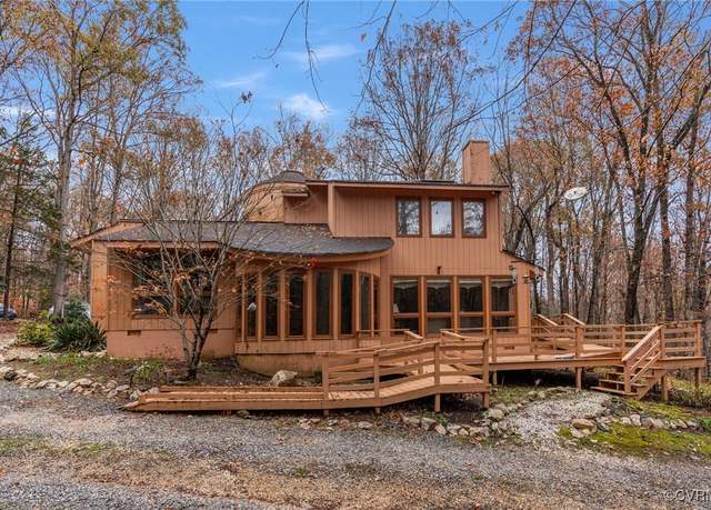 Property at 17293 White Pine Rd, Beaverdam, VA 23015, 3 beds, 3.5 baths