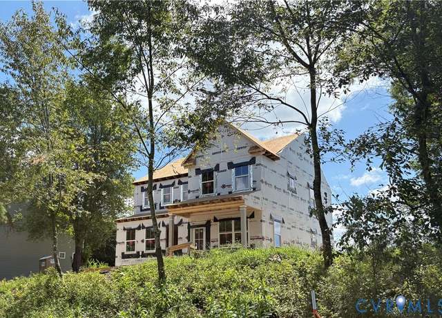 Property at 1800 Timberline Dr, Farmville, VA 23901, 4 beds, 2.5 baths