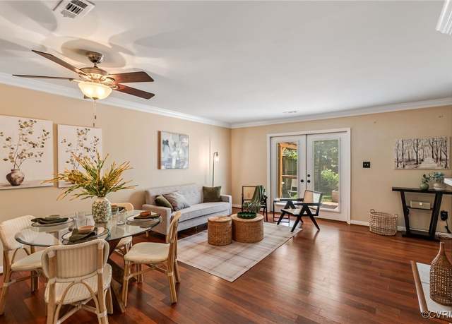 Property at 2255 High Bush Cir, Glen Allen, VA 23060, 2 beds, 1.5 baths