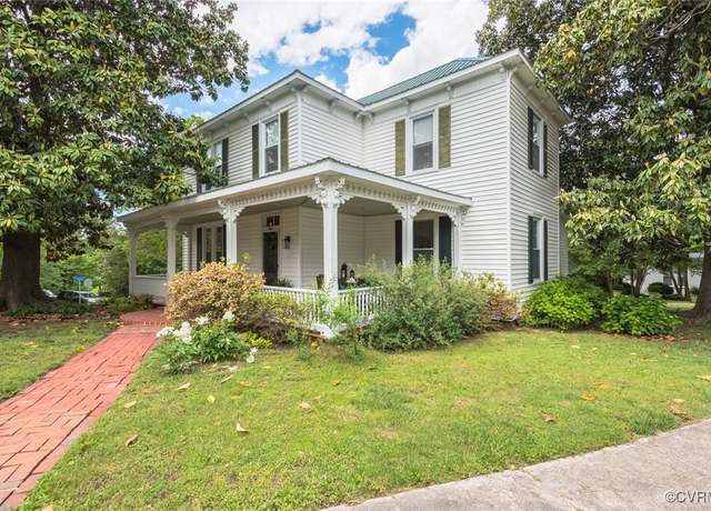 Property at 400 W Carolina Ave, Crewe, VA 23930, 4 beds, 2 baths