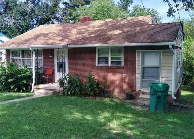 Property at 811 Mckenzie, Petersburg, VA 23803, 4 beds, 2 baths