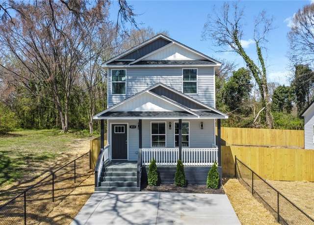Property at 823 Wesley St, Petersburg, VA 23803, 4 beds, 3 baths