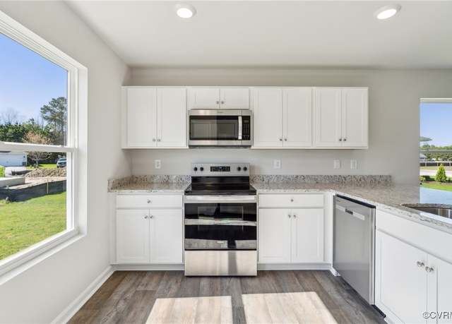Property at 99 Byway Cir, Kilmarnock, VA 22482, 2 beds, 2 baths