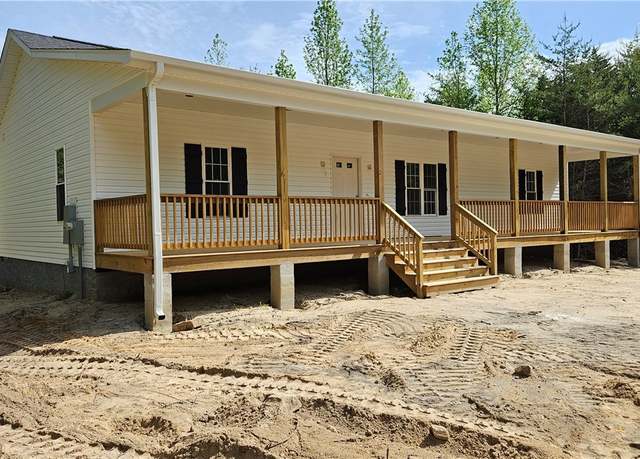 Property at 2255 Holly Farms Rd, Rice, VA 23966, 3 beds, 2 baths