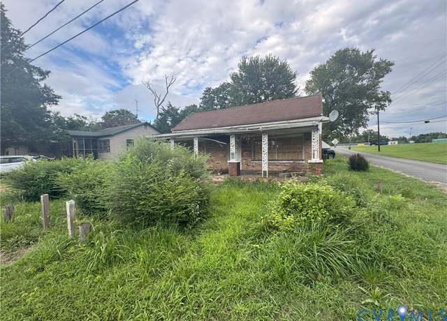 Property at 500 Doswell St, Blackstone, VA 23824, 2 beds, 1 bath