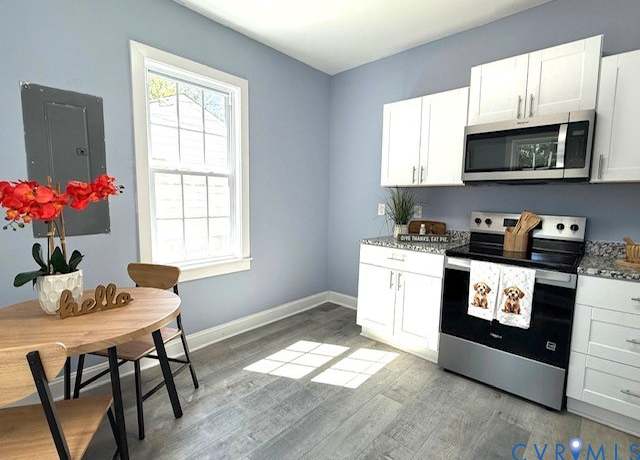 Property at 305 S 13th Ave, Hopewell, VA 23860, 2 beds, 2 baths