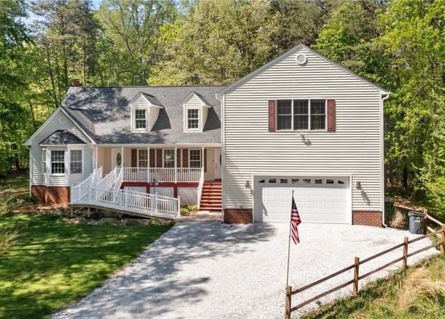 Property at 3918 Whitehall Rd, Goochland, VA 23153, 4 beds, 3.5 baths