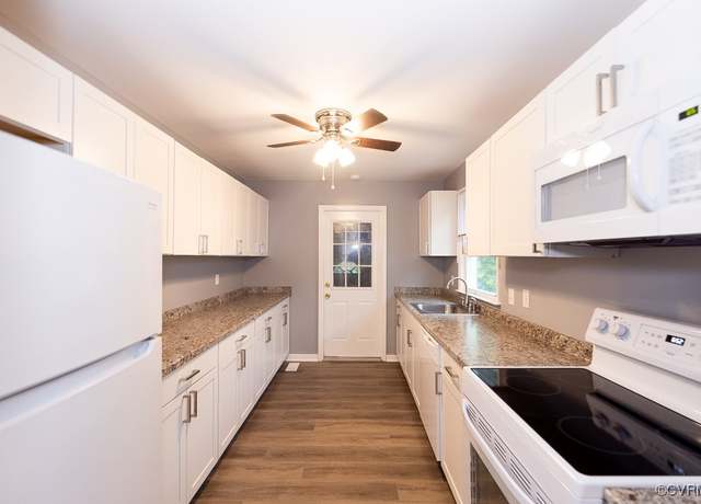 Property at 64 Gibbons Ave, Petersburg, VA 23803, 3 beds, 1 bath