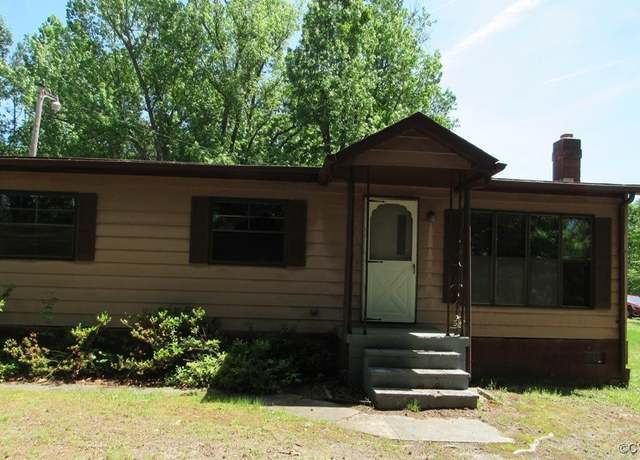 Property at 27701 W Prince Edward Hwy, Burkeville, VA 23922, 3 beds, 1.5 baths