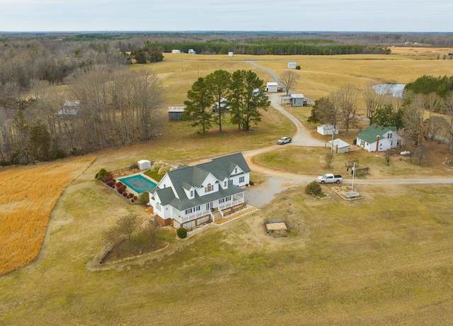 Property at 11240 Amelia Springs Rd, Jetersville, VA 23083, 5 beds, 3 baths