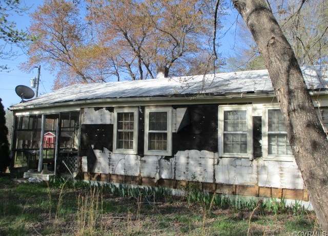 Property at 3283 Luttrellville Ln, Farnham, VA 22460, 3 beds, 1 bath