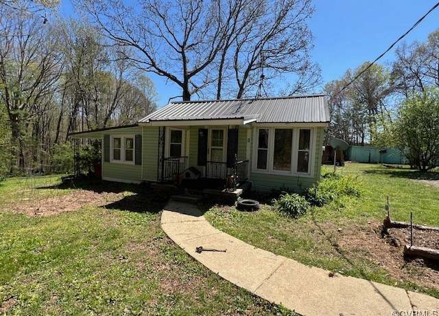 Property at 211 Shumaker Rd, Buckingham, VA 23921, 4 beds, 1 bath