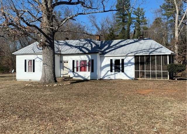 Property at 601 Prospect Rd, Prospect, VA 23960, 3 beds, 1.5 baths