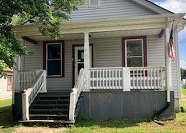 Property at 1409 2nd St, Victoria, VA 23974, 2 beds, 1 bath