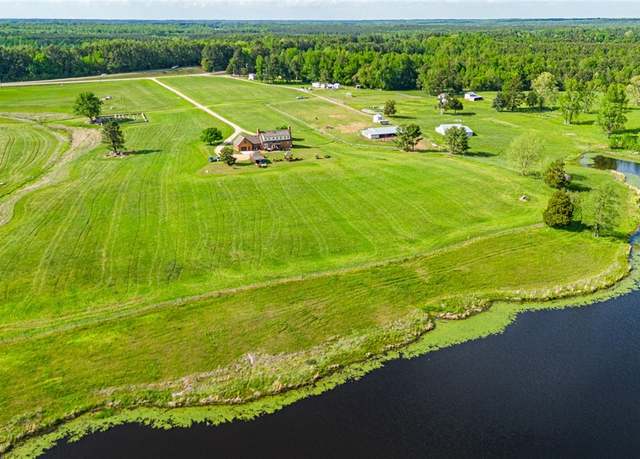 Property at 15921 Boydton Plank Rd, Dinwiddie, VA 23841, 4 beds, 3 baths