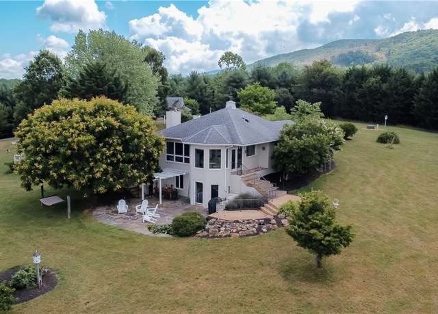 Property at 71 Sand Hill Ln, Warm Springs, VA 24484, 3 beds, 4 baths