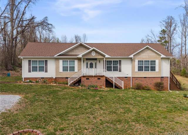 Property at 3311 Indian Oak Rd, Crewe, VA 23930, 3 beds, 2 baths