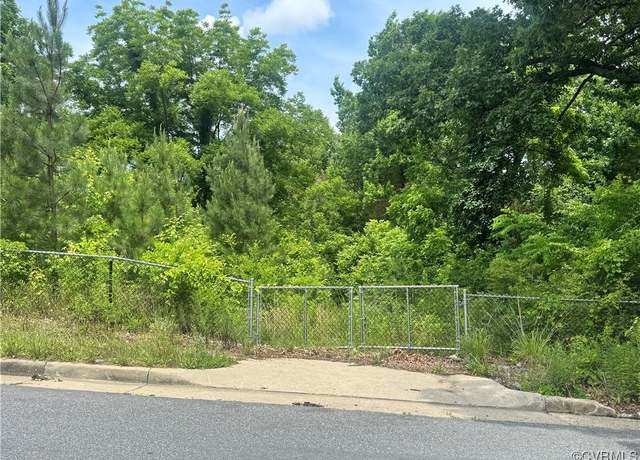 Property at 2403 Oakland Ave, Richmond, VA 23224, 3 beds, 1 bath
