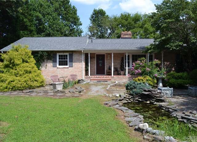 Property at 8109 Concho Rd, Chesterfield, VA 23237, 4 beds, 3 baths