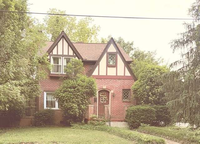 Property at 111 Jefferson St, Emporia, VA 23847, 3 beds, 1 bath
