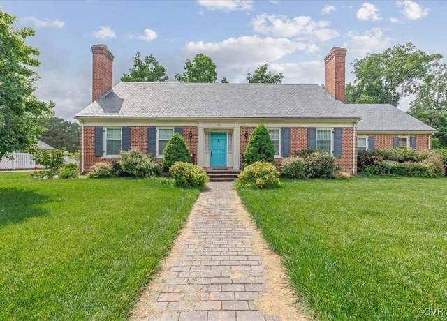Property at 104 Peter Francisco Dr, Hopewell, VA 23860, 3 beds, 2.5 baths