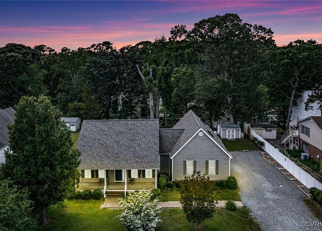Property at 387 Harbor Dr, Reedville, VA 22539, 3 beds, 3 baths
