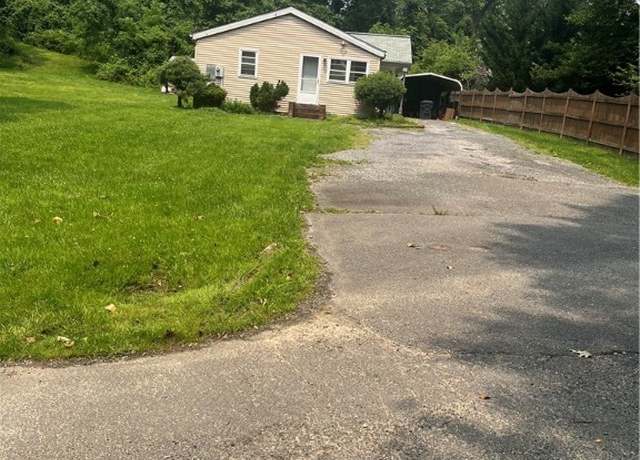 Property at 5904 Carver Pl, Falls Church, VA 22041, 2 beds, 1 bath
