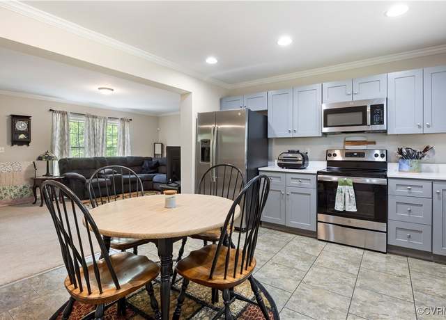 Property at 13951 Clementown Rd, Amelia, VA 23002, 3 beds, 2 baths