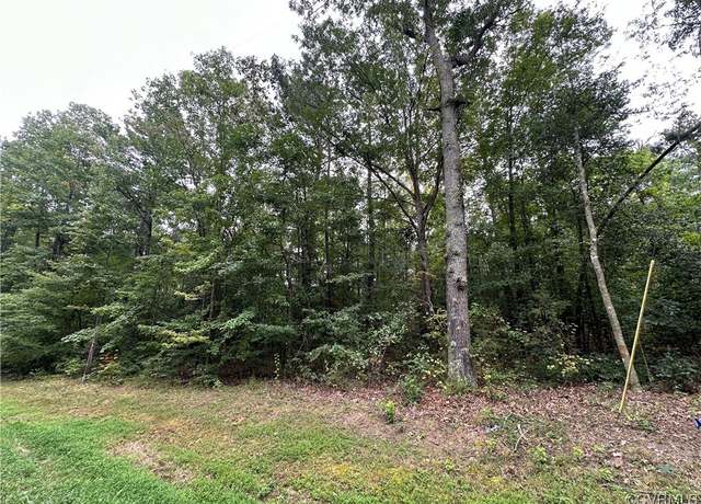 Property at 701 Annapolis Dr, Ruther Glen, VA 22546