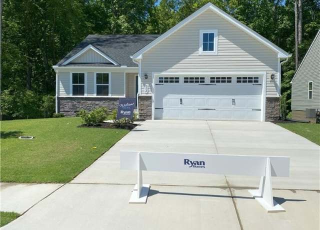 Property at 204 Martha Washington Pkwy, Williamsburg, VA 23185, 4 beds, 3 baths