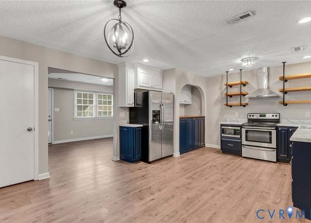 Property at 377 Libby Ave, Hopewell, VA 23860, 3 beds, 2 baths