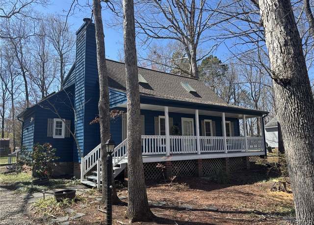 Property at 11407 Brandenburg Dr, Midlothian, VA 23112, 3 beds, 2 baths