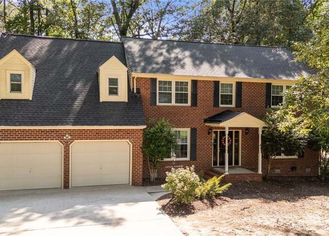 Property at 4709 Pompton Ln, Chester, VA 23831, 4 beds, 3 baths