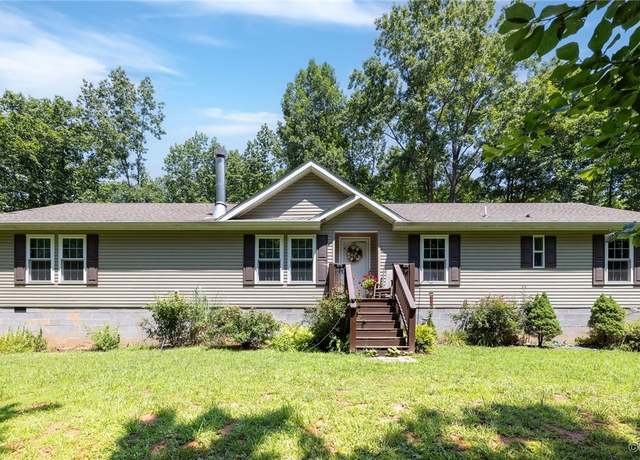 Property at 3737 Shelton Store Rd, Buckingham, VA 23921, 4 beds, 2 baths